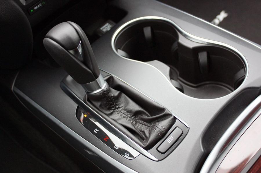 Детали интерьера Acura MDX (YD3) 2013 года  (NA) (фото 207 из 244)